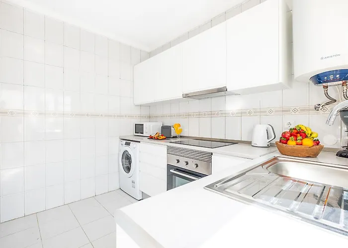 Saint Lucia By Algarve Vacation Villa
