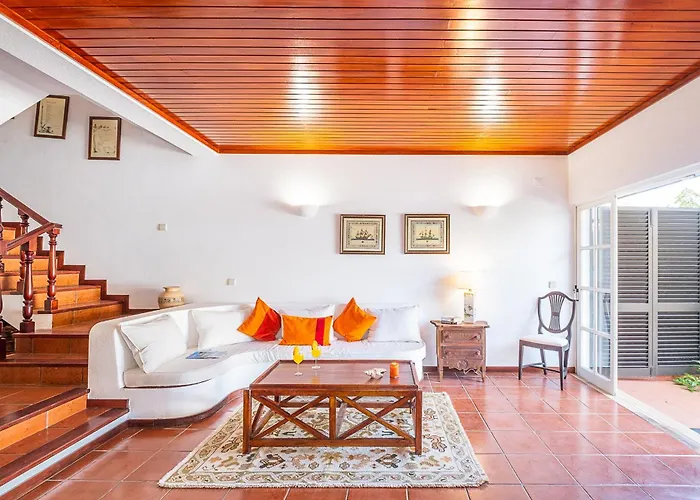 Saint Lucia By Algarve Vacation Villa *